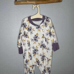 Pyjama OEKO-TEX® - Fleurs prune et feuilles dorées