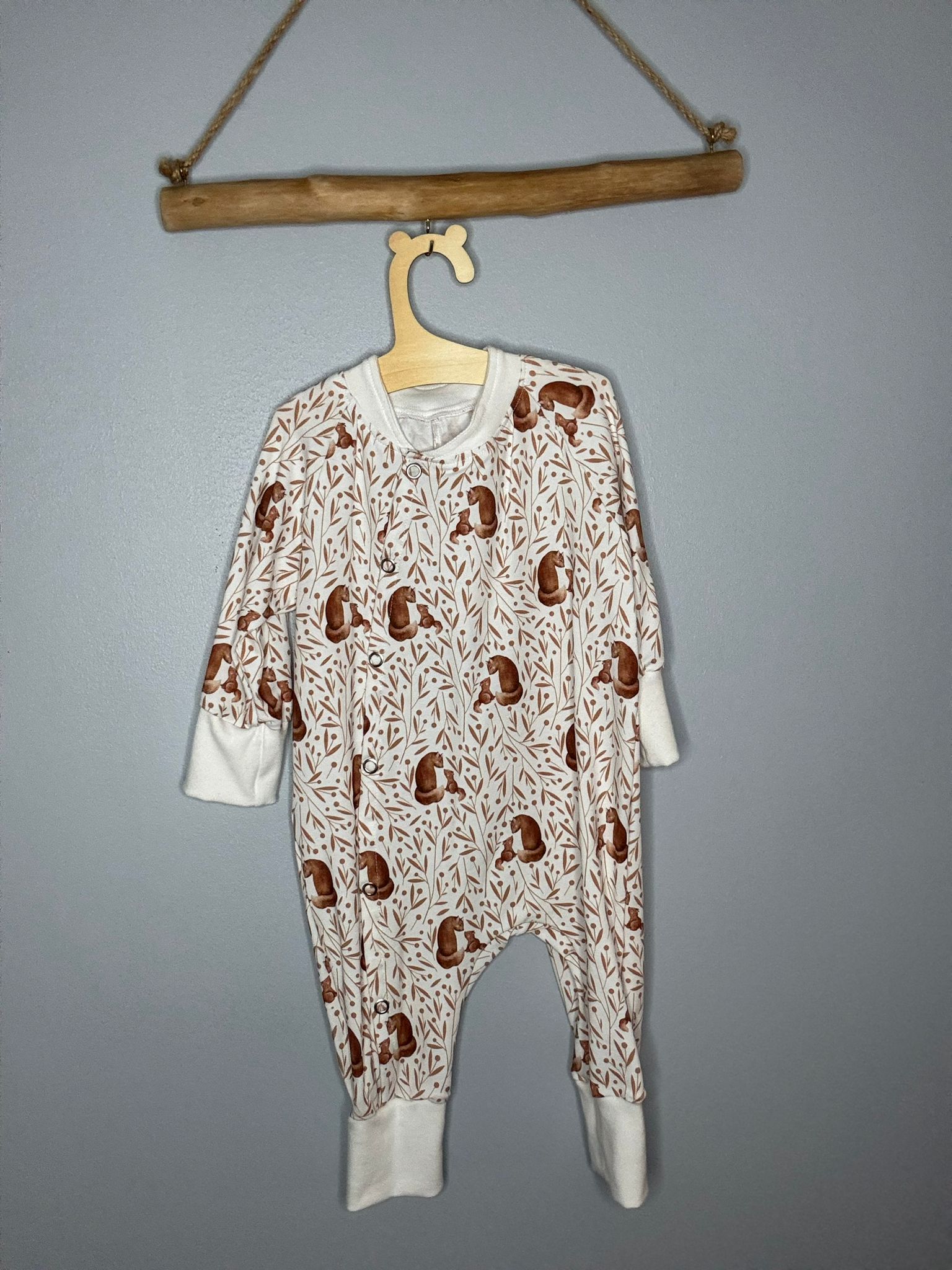 Pyjama OEKO-TEX® - Petits ours bruns dans les feuillages