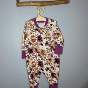 Pyjama OEKO-TEX® - Fleurs d’automne prune et caramel