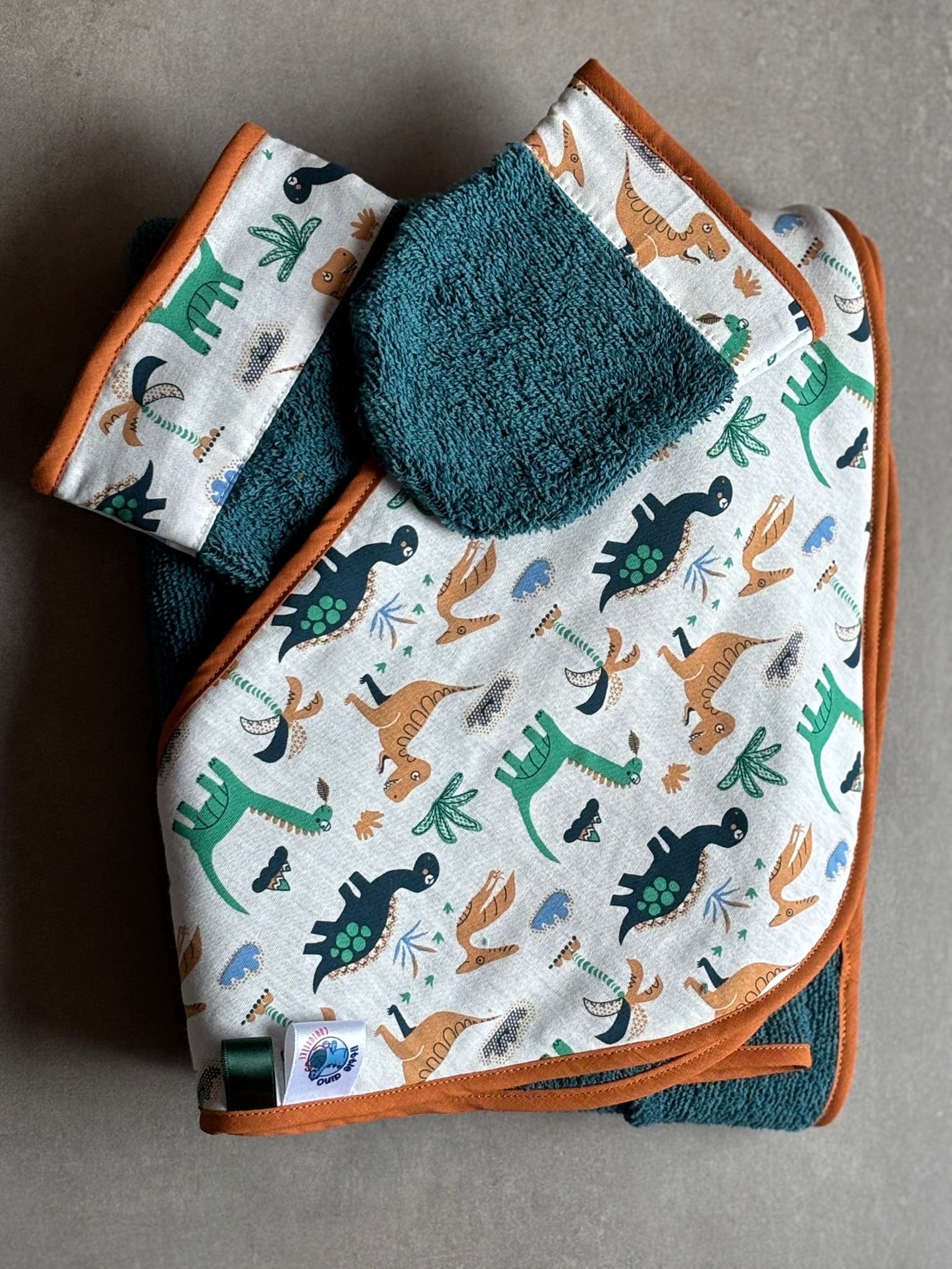 Sortie de bain OEKO-TEX® - Dinosaures Aventuriers Vert & Ocre