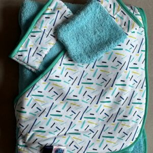 Sortie de bain OEKO-TEX® - Motif géométrique bleu/vert