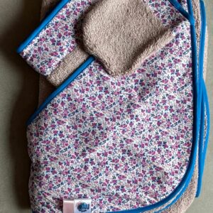 Sortie de bain OEKO-TEX® - Motif fleuri rose/bleu