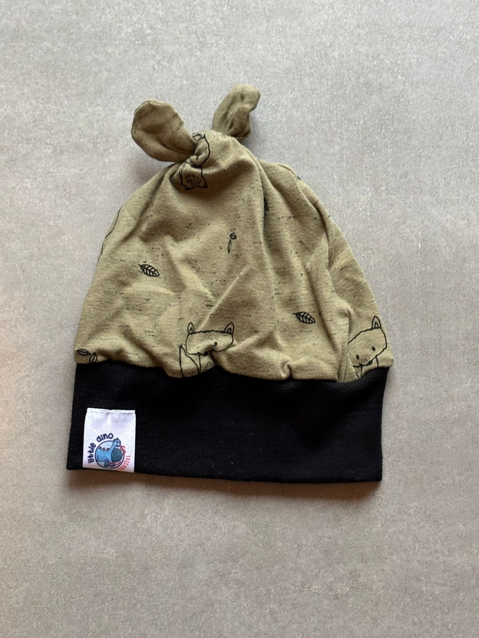 Bonnet OEKO-TEX® - Renards Sketch Kaki & Bordure Noire