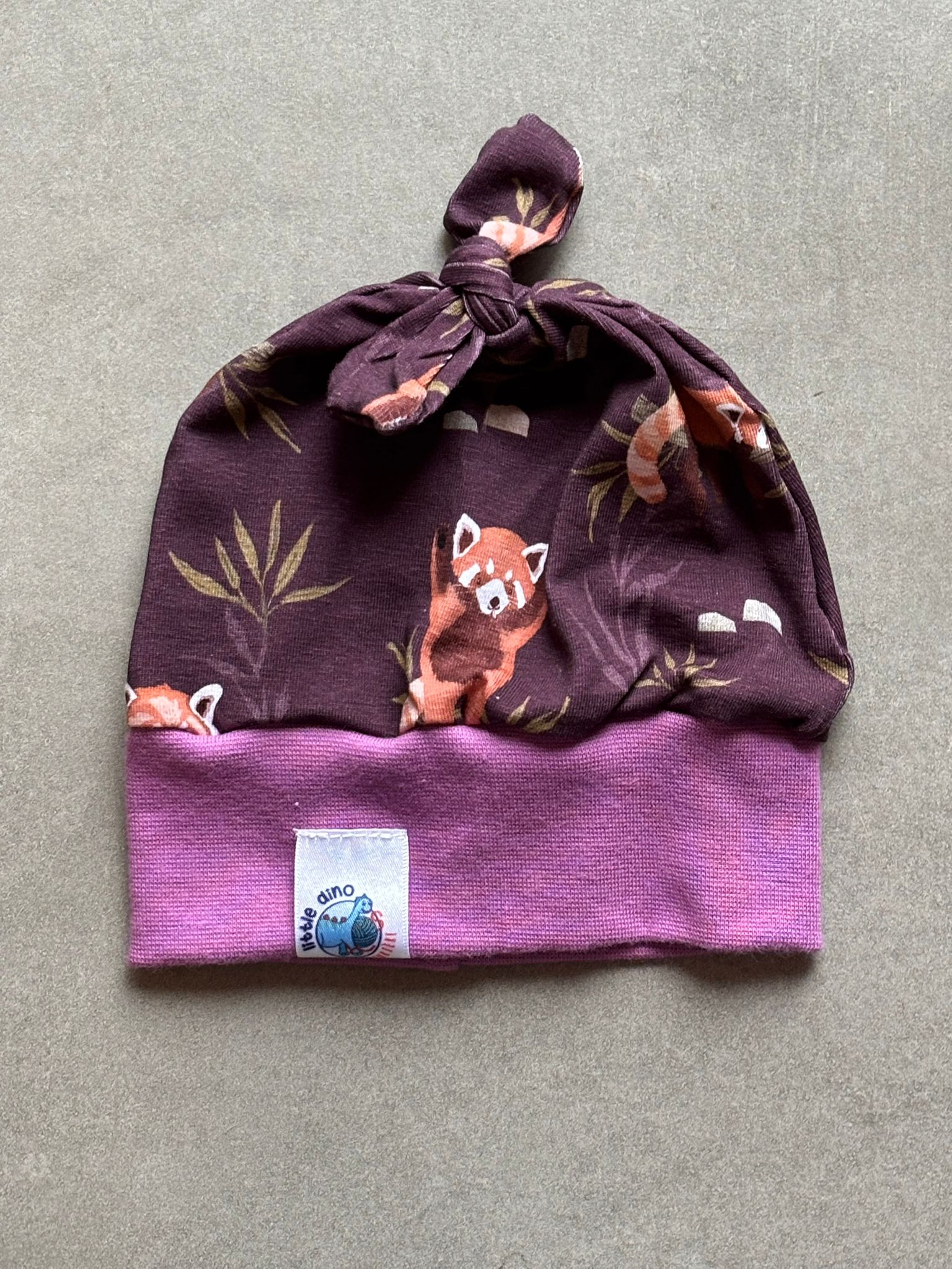 Bonnet OEKO-TEX® - Panda roux sauvage