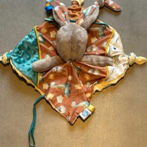 Doudou Lapin OEKO-TEX® - Dino Aventure