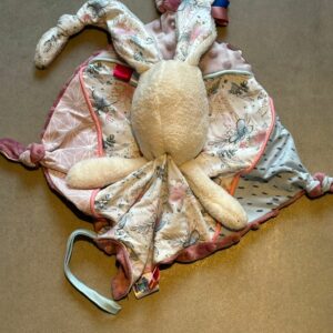 Doudou Lapin OEKO-TEX® - Fleur Pastel