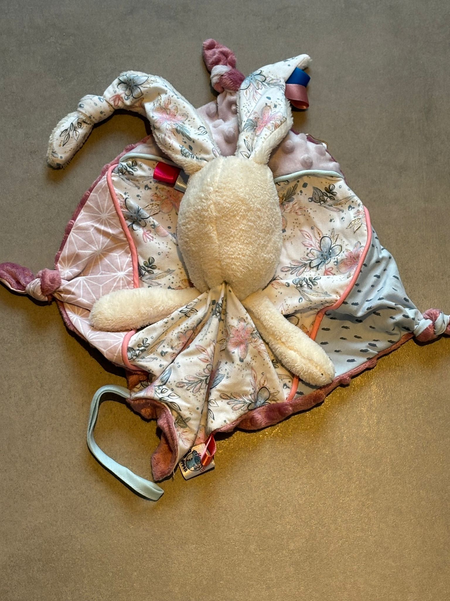 Doudou Lapin OEKO-TEX® - Fleur Pastel