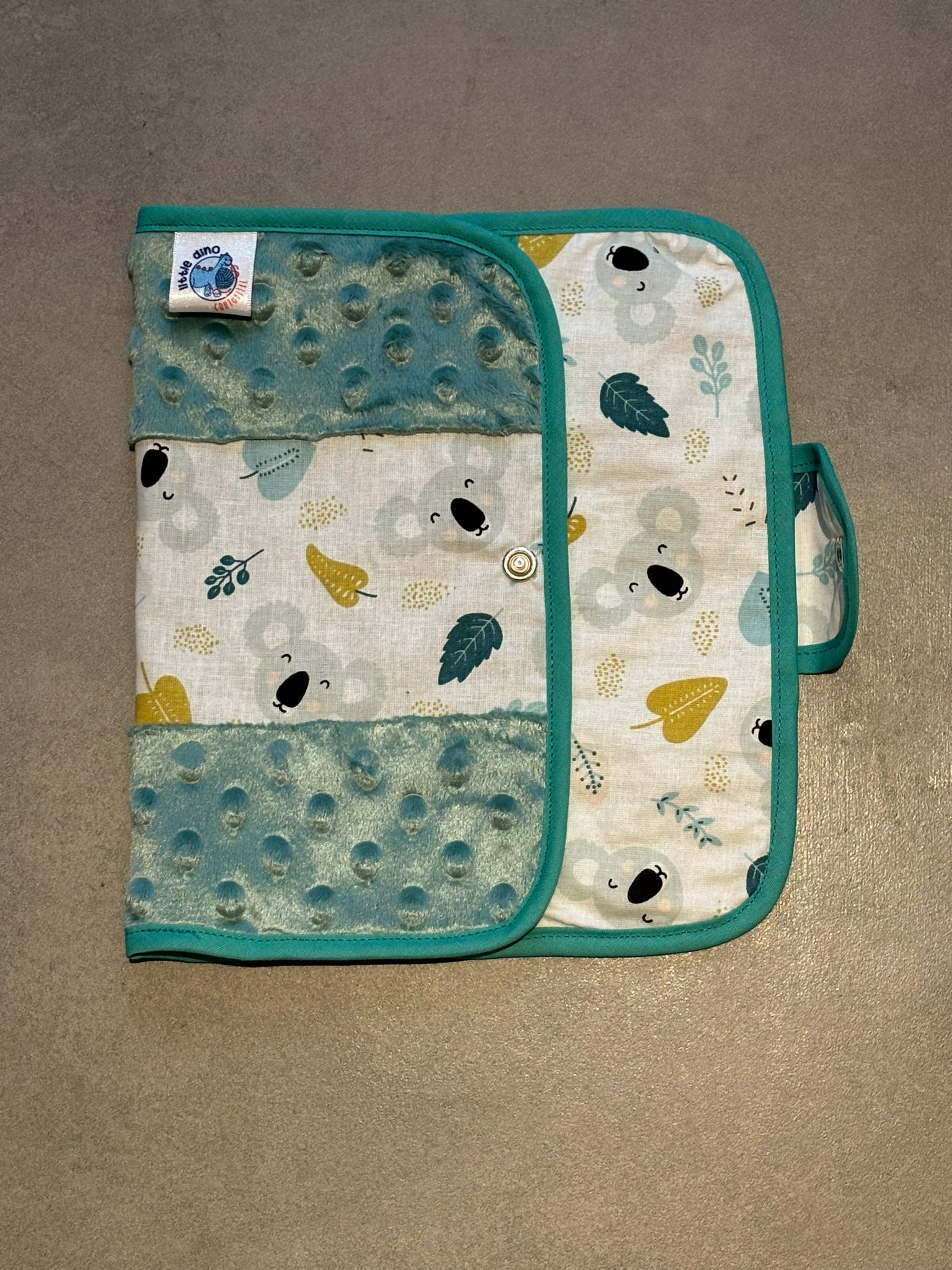 Protège carnet OEKO-TEX® - Koalas & Minky vert d’eau