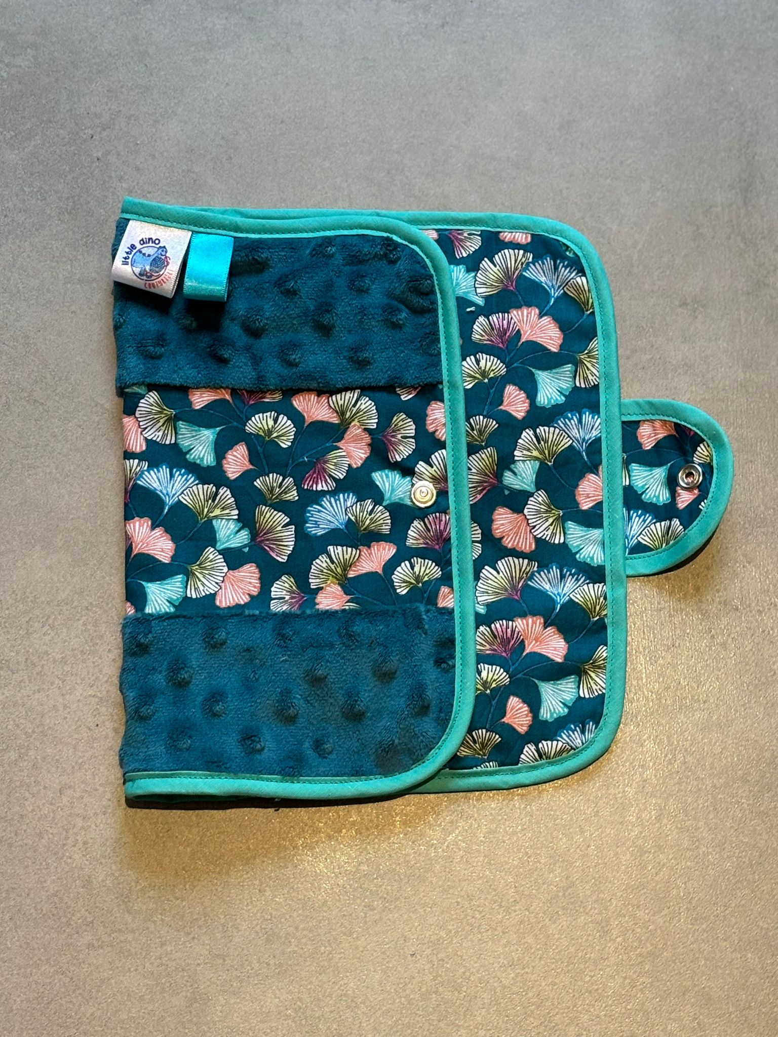 Protège carnet OEKO-TEX® - Ginkgo vert & Minky bleu canard