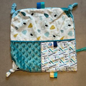 Doudou carré OEKO-TEX® - Koalas bleus & motifs graphiques
