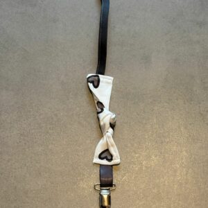 Attache tétine OEKO-TEX® - Cœurs bruns & sangle chocolat