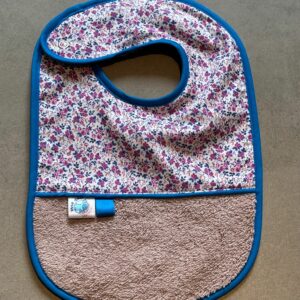 Bavoir OEKO-TEX® – Fleurs Roses & Bleues / Éponge Taupe