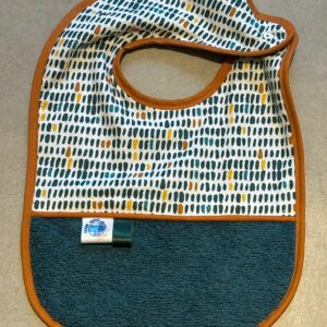 Bavoir OEKO-TEX® – Motif Géométrique Bleu Canard & Caramel